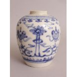 A SMALL 18TH/19TH CENTURY CHINESE BLUE & WHITE PROVINCIAL PORCELAIN JAR, painted with ribboned