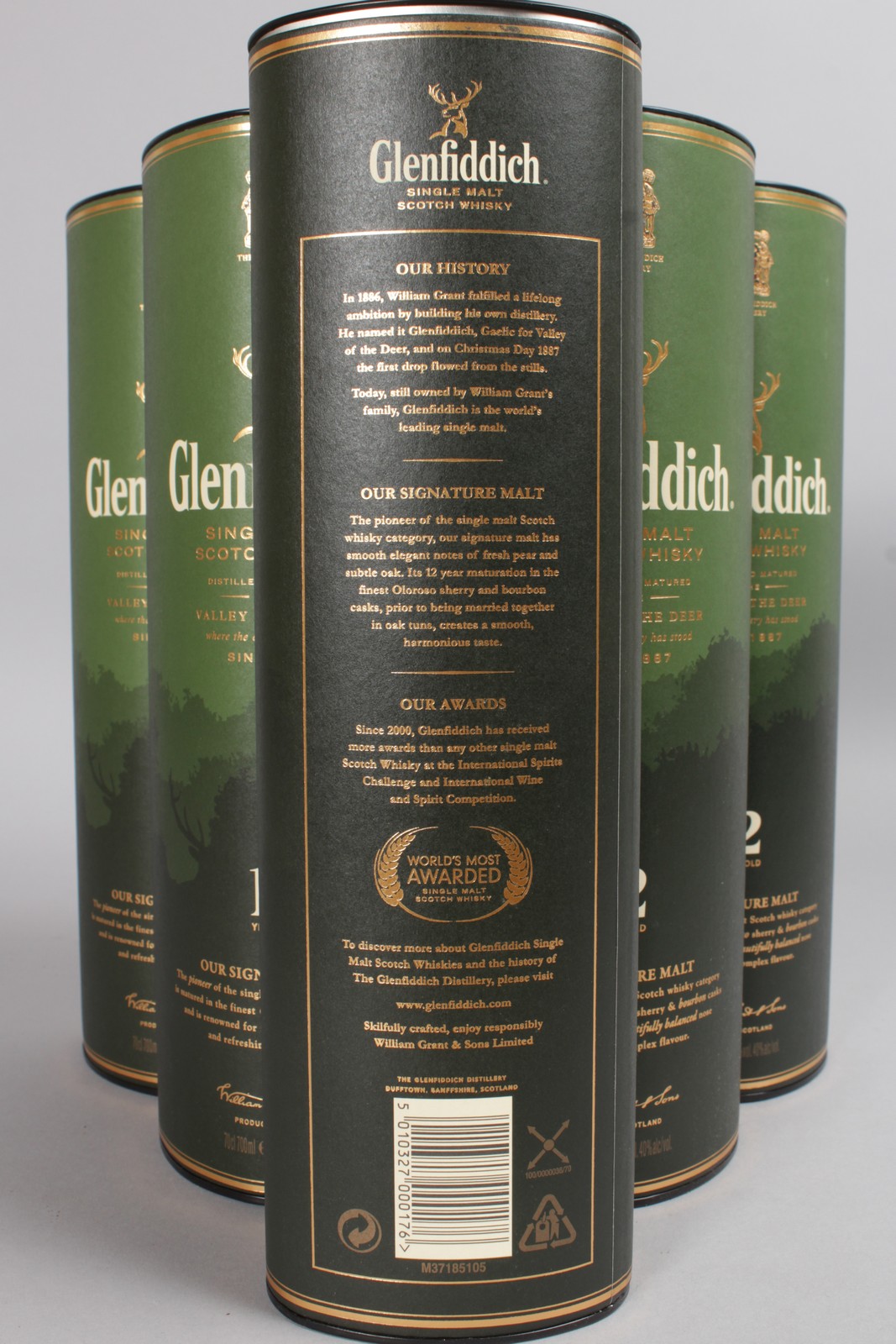 GLENFIDDICH SINGLE MALT SCOTCH WHISKY, 6 x 70cl, in tubes (6 bottles). - Image 4 of 5