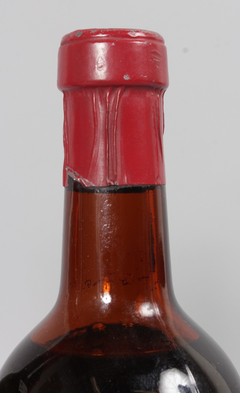 CHATEAU MOUTON ROTHSCHILD, 1962, 1 bottle; CHATEAU BRANAIRE, 1962, 1 bottle; CHATEAU LAUJAC, 1968, 1 - Image 7 of 9