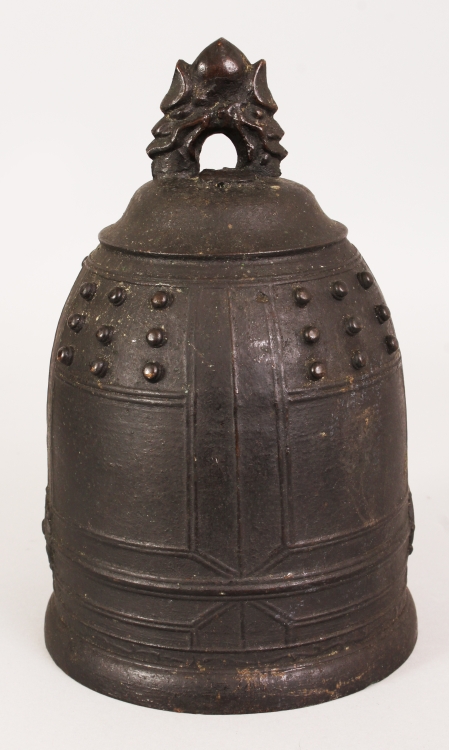 A 19TH CENTURY CHINESE BRONZE MODEL OF A TEMPLE BELL, the shoulders cast in relief with studs, 5. - Image 3 of 8