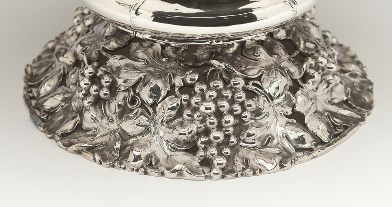 A Shreve, Crump & Low sterling silver centerpiece - Image 3 of 5