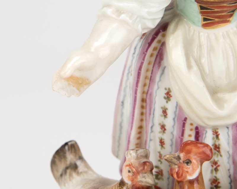 A complimentary pair of Meissen porcelain figures - Image 5 of 9