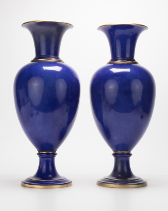 A pair of Sevres porcelain vases - Image 4 of 5