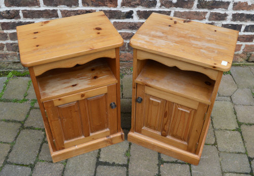 2 pine bedside cabinets