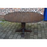 Oak draw leaf table