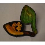 Meerschaum style pipe with case