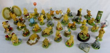 Winnie the Pooh Border Fine Arts figures