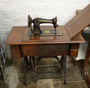 Singer tressell sewing table