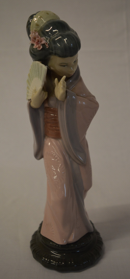 Lladro Japanese geisha figure (af)