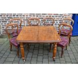 Victorian dining table (with extra leaf)