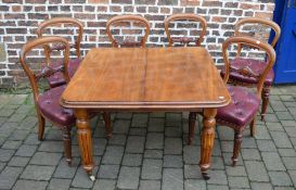 Victorian dining table (with extra leaf)