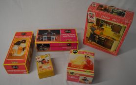 Sindy toys including Cooker Unit, Dining