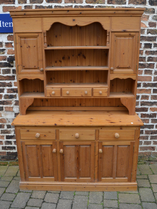 Modern pine dresser