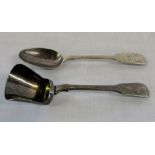 Silver tea caddy spoon London 1825 maker