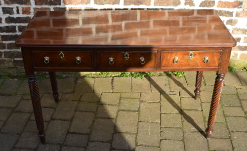 Georgian mahogany serving table with tap