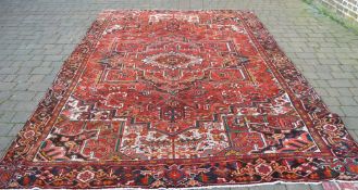 Large Persian heriz carpet 360cm x 265cm