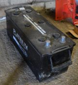 12v heavy duty battery (Ford type)
