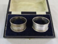 Cased pair of silver napkin rings Birmin