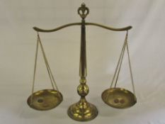 Brass balance scales H 51 cm