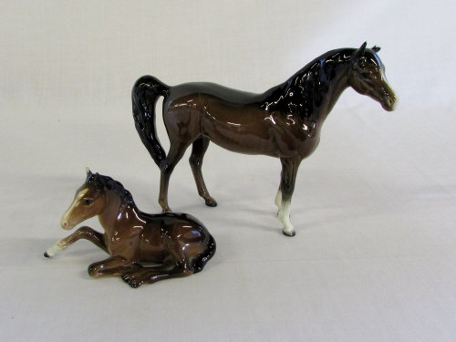 Beswick horse and foal (af)