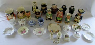 Assorted ceramics inc character jugs, We