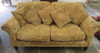 Large 2 seater Settee