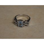 18ct gold aquamarine & diamond ring, Rin