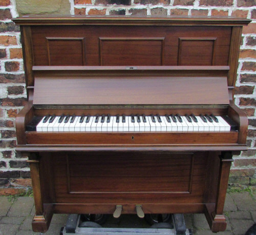 Small 5 octave Harper piano