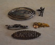 Silver brooch with the name 'Rachel' Bir