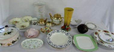 Assorted ceramics inc Royal Doulton, Cla