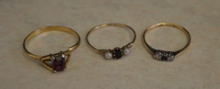 18ct gold ring, 9ct gold ring and one ot