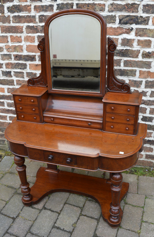 Victorian duchess dressing table with so