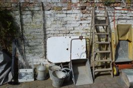 Wooden steps, leaf collector, galvanized