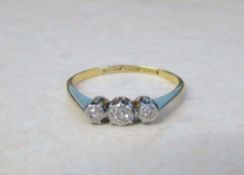 18ct gold 3 stone diamond ring approx to