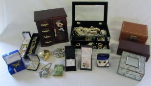 Various costume jewellery and empty jewe