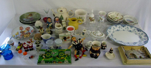Assorted ceramics and glassware etc inc