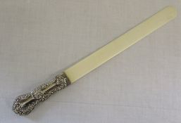 Silver and ivory page turner L 35 cm Bir