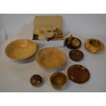 Treen including bowls and fruit