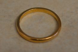 22ct gold wedding band, approx weight 2.