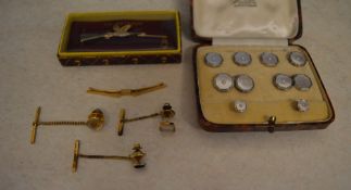 Silver buttons, Stratton retainer etc