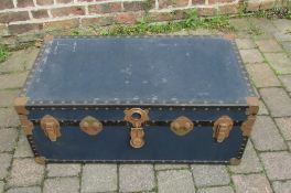 Large travel trunk with lock and key L36