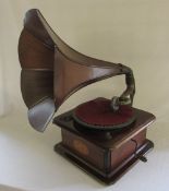 Edwardian 'Concert' wind-up gramophone w