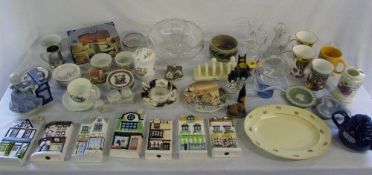 Selection of ceramics and glassware inc