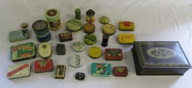 Assorted vintage tins