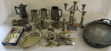 Assorted silver plate inc tankards, inkw