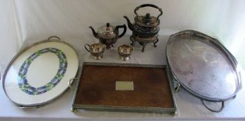 Assorted silver plate inc trays