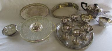 Assorted silver plate inc trays and gobl