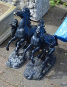 2 cast iron horse figures