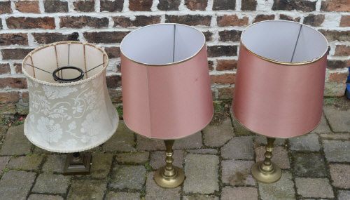 3 assorted table lamps