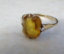 9ct gold dress ring with synthetic citri